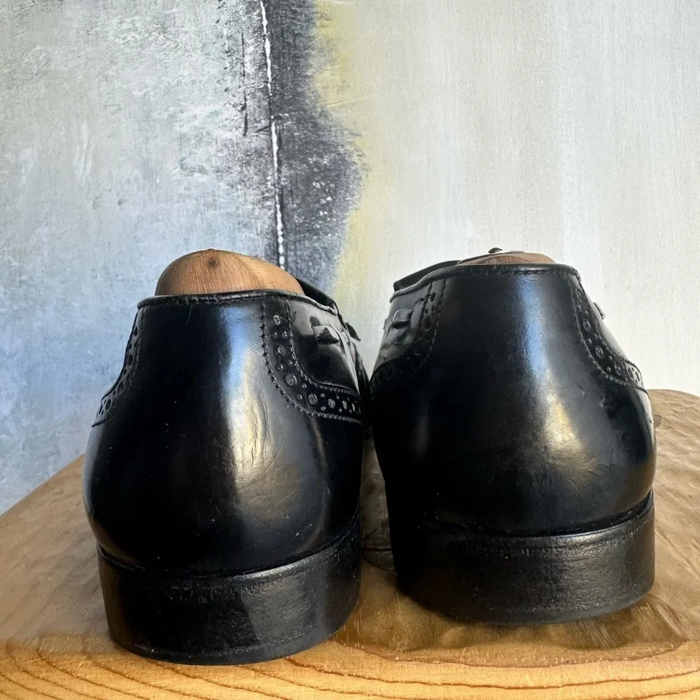 SALVATORE FERRAGAMO Black Leather Eyelash Tassel Oxford Loafers 9.5